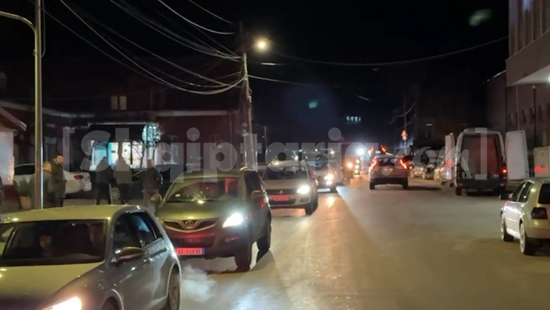 Trafiku kilometrik në aksin Maliq - Moglicë, policia bllokon qarkullimin në hyrje të Maliqit