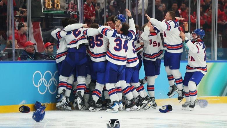 ‘Milano Cortina’/ 46 vite pas ‘Mrekullisë mbi Akull’, SHBA mposht në shtesë Kanadanë dhe fiton të artën olimpike në hokej 