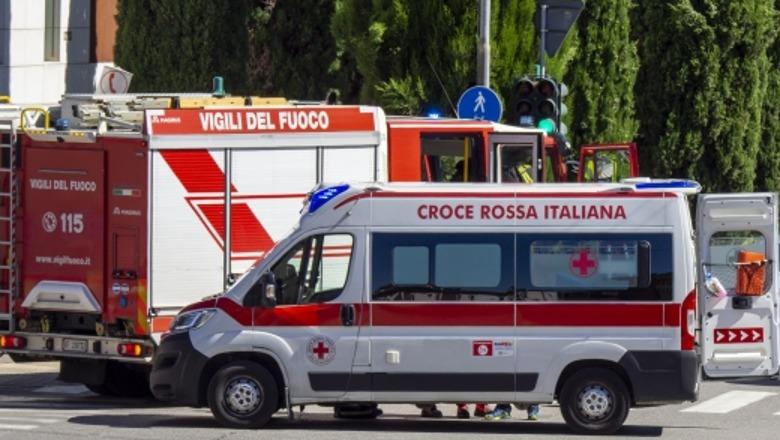 Gruaja plagos burrin me thikë në Itali, shkak polemikat me VAR-in për penalltinë e anuluar të Napolit