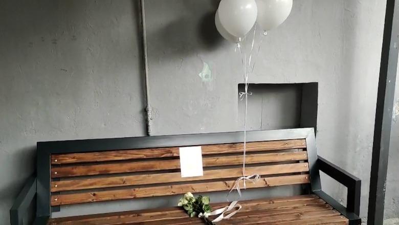  ‘Për Martinin që iu prenë ëndrrat në mes!’ Sot vendoset pllaka përkujtimore për vrasjen e 14-vjeçarit në shkollën ‘Fan Noli’  (VIDEO)