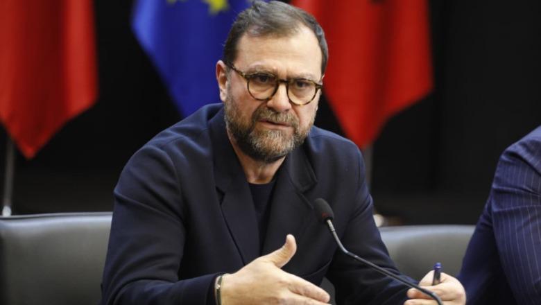 Shembja e rrugës Librazhd-Pogradec, drejtuesi i Hekurudhës Shqiptare: Shkak shirat e dendur dhe rritja e volumit të lumit Shkumbin