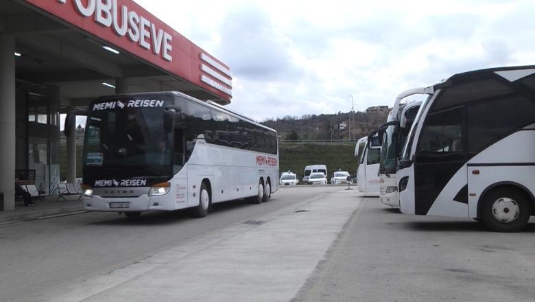 Shembja e rrugës, rritet me 300 lek çmimi i biletës për udhëtarët e linjës Korçë-Tiranë
