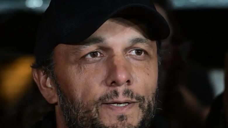 Humbi të birin në aksidentin e Tempit, shqiptari akuza ndaj autoriteteve greke: S'ka as mjekë ligjorë dhe as laboratorë për analizat që duam