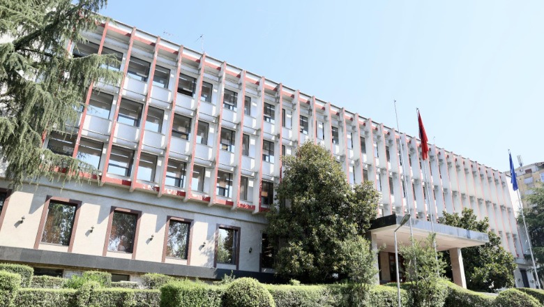 Pas sulmeve në Iran, ministria e Jashtme u bën thirrje shtetasve shqiptarë në Izrael: Tregoni kujdes dhe respektoni udhëzimet e autoriteteve