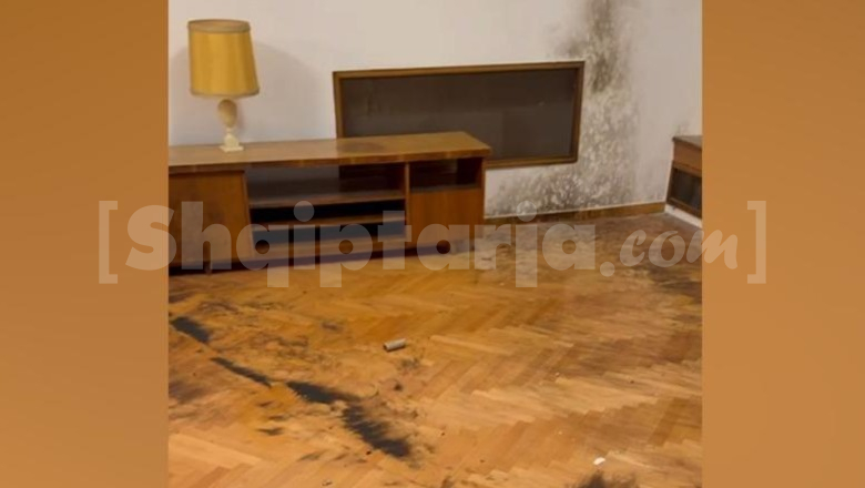 Breshëri molotovësh drejt vilës së Enver Hoxhës/ Report Tv sjell pamje nga brenda ndërtesës, xhama të thyer e objekte të dëmtuara