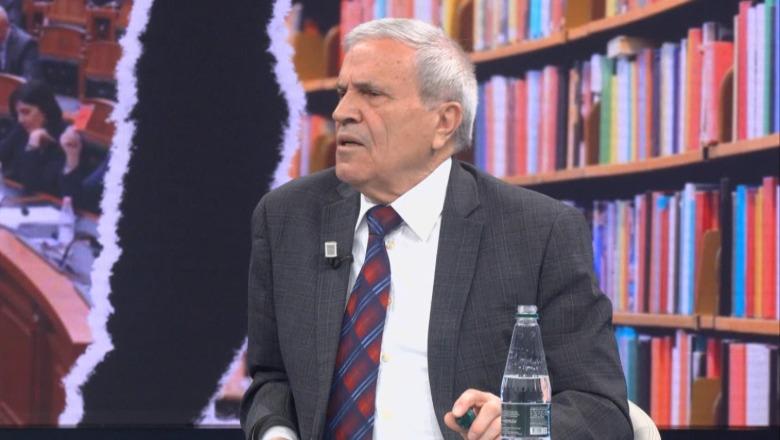 Kapitulli i ri i Namik Dokles pas politikës: Nuk shkruaj çdo ditë! Njëri libër nisi me një faqe, s’e preka mbi 6 muaj! 