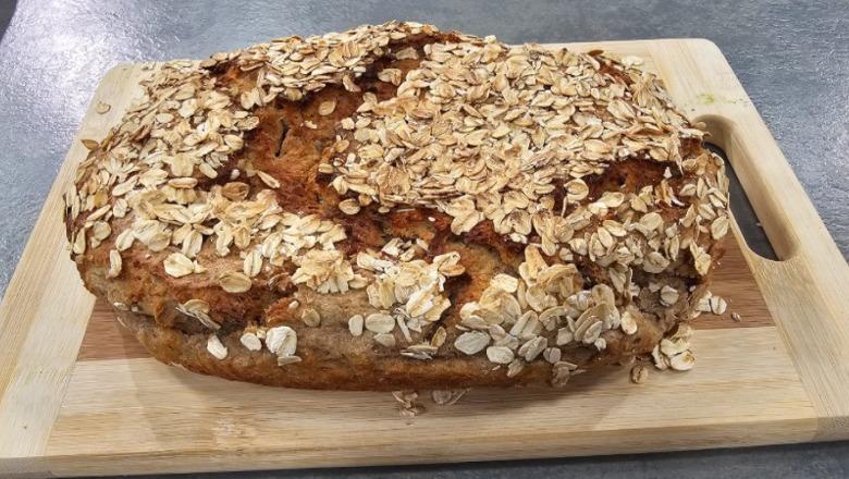 Bukë me patate dhe miell thekre nga zonja Albana