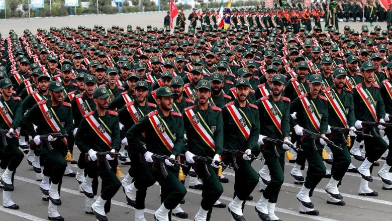 Garda Revolucionare e Iranit paralajmëron SHBA-të dhe Izraelin: Nëse vazhdoni goditjet do sulmojmë qendrat ekonomike të Lindjes së Mesme