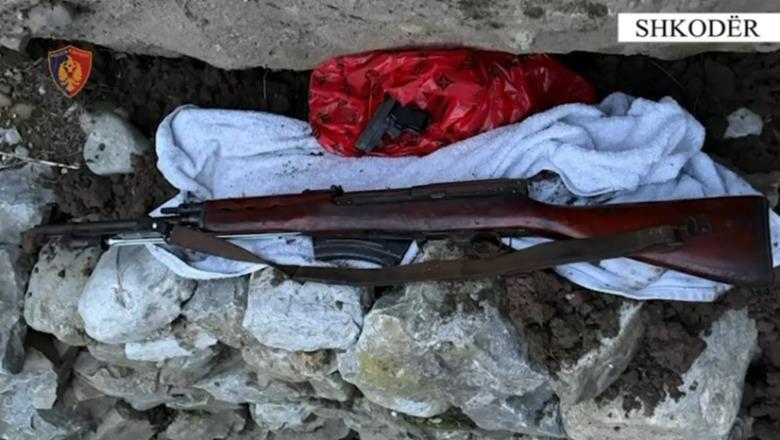 Shkodër/ Shpërndanin drogë dhe mbanin armë pa leje, pranga xhaxhait dhe 2 nipave! Një tjetër në hetim (EMRAT)