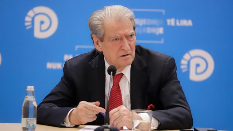 Berisha: Hajdute si Belinda Balluku s’ka pasur në historinë e kombit! Me 12 mars kryengritja e radhës