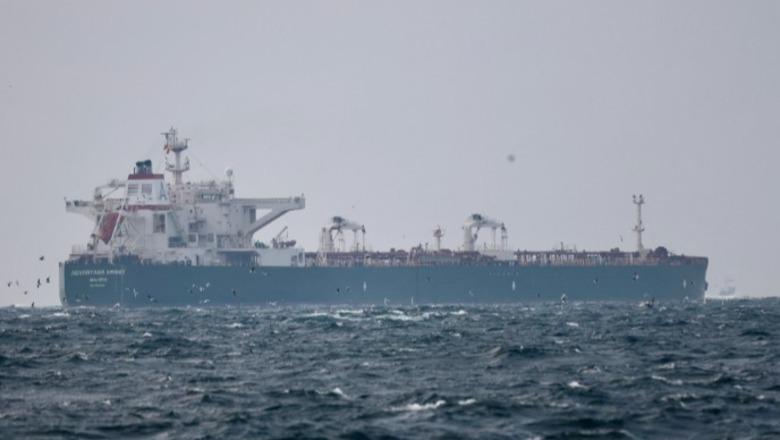 Irani shkatërron me raketë naftëmbajtësen amerikane në Gjirin Persik