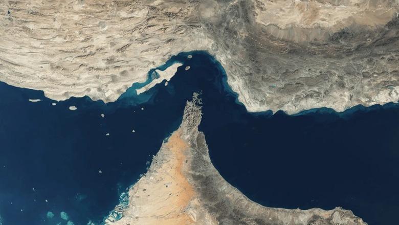 Mbyllja e Ngushticës së Hormuzit, mbi 1000 anije mbeten në vend! Vlera e tyre arrin më shumë se 25 miliardë dollarë