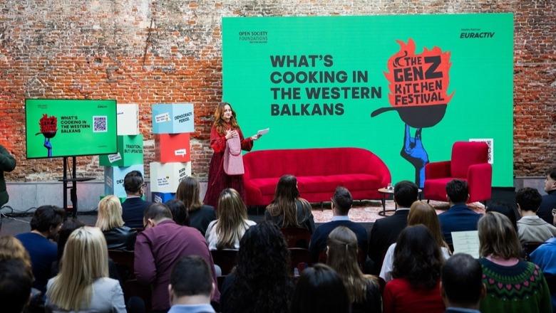 Sondazhi ‘Gen Z’, të rinjtë e Ballkanit besojnë në demokraci