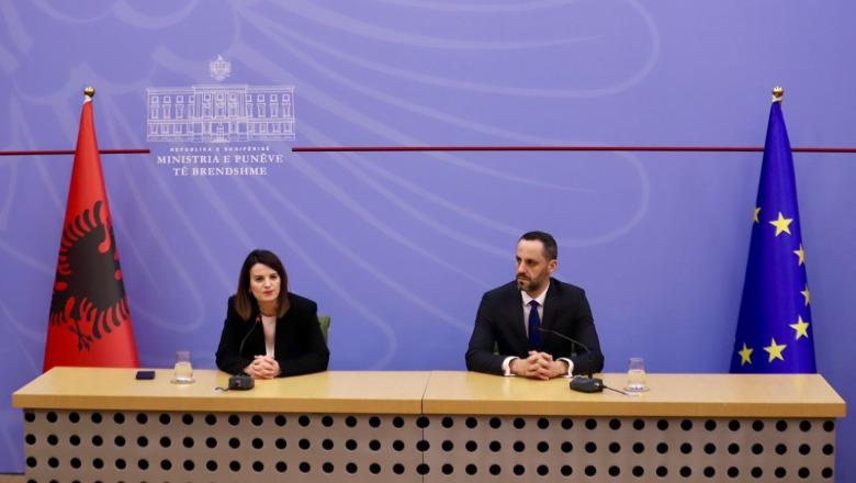 Koçiu i dorëzon stafetën Lamallarit, ministri i ri i Brendshëm falënderon Ramën për besimin: Ky është nderi i jetës, por edhe një përgjegjësi shumë e madhe