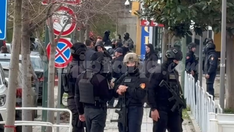 Ekskluzive/ Ç’po ndodh në Vlorë? RENEA dhe FNSH zbarkojnë te Uji i Ftohtë, zona e monitoruar me dronë! Rreth 40 efektivë në terren (VIDEO)