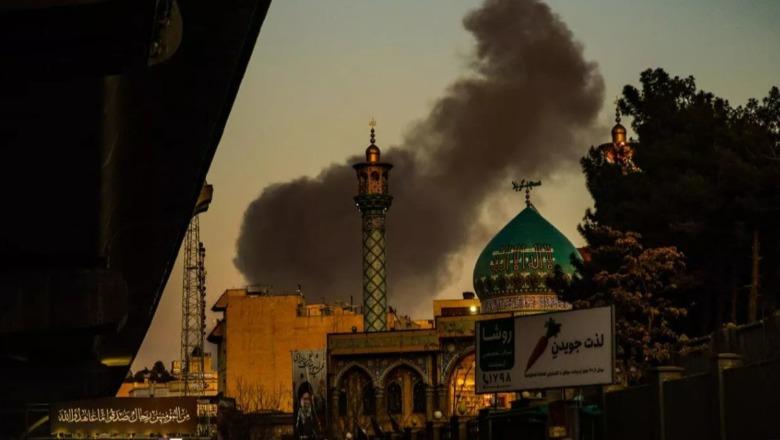 Lufta në Iran, digjet një avion në aeroportin Mehrabad! Forcat izraelite: Po godasim infrastrukturat, Trump: Do të katërfishojmë prodhimin e armëve