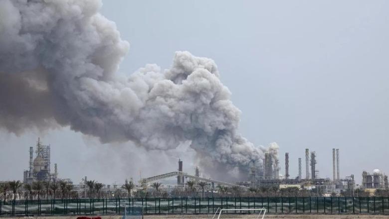 Lufta/ Droni iranian plagos 32 persona në Bahrein, mes tyre një foshnje 2-muajshe! Çmimi i naftës arrin në 100 dollarë/fuçi