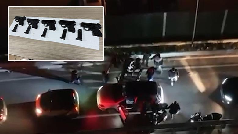 Trafik armësh nga Mali i Zi me destinacion ‘Freskun’, momenti kur policia shtrin në tokë dhe prangos 2 të rinjtë, sekuestrohen 6 pistoleta (EMRAT+VIDEO)