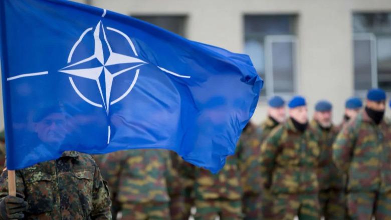 Më pak avionë luftarakë, largohen të gjithë avionët cisternë: kështu SHBA-të po përgatiten për tërheqjen graduale nga angazhimi në NATO në Europë