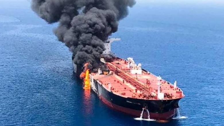 Anije e mallrave goditet me predhë në Ngushticën e Hormuzit, nuk ka viktima