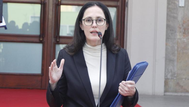 Çmimi i naftës deri në 201 lekë/litri, ministrja Ibrahimaj: Nëse vijon shtrenjtimi, rikthejmë Bordin e Transparencës