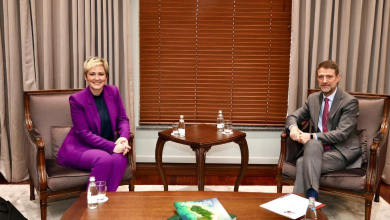 Tiranë/ Ministri Ferit Hoxha pret kryetaren e Preshevës: Lugina mbetet prioritet i rëndësishëm i Shqipërisë