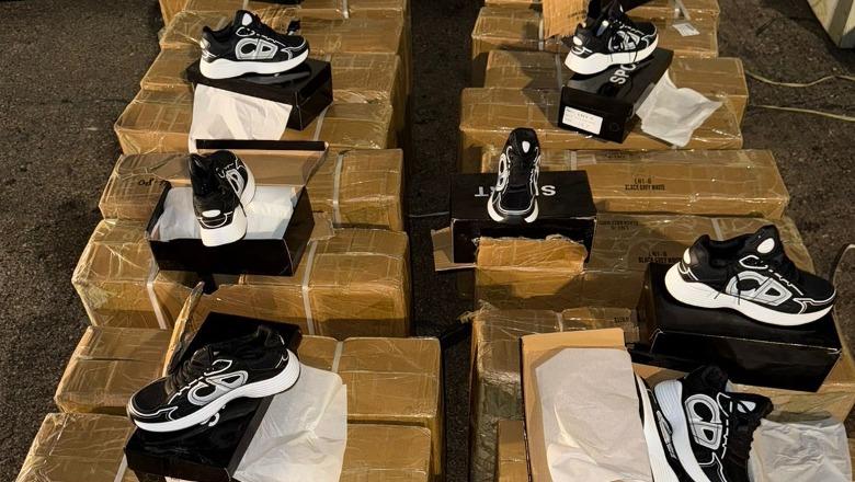 ‘Christian Dior’ dhe ‘New Balance’, doganat bllokojnë 5 mijë palë atlete në Durrës e Kakavijë