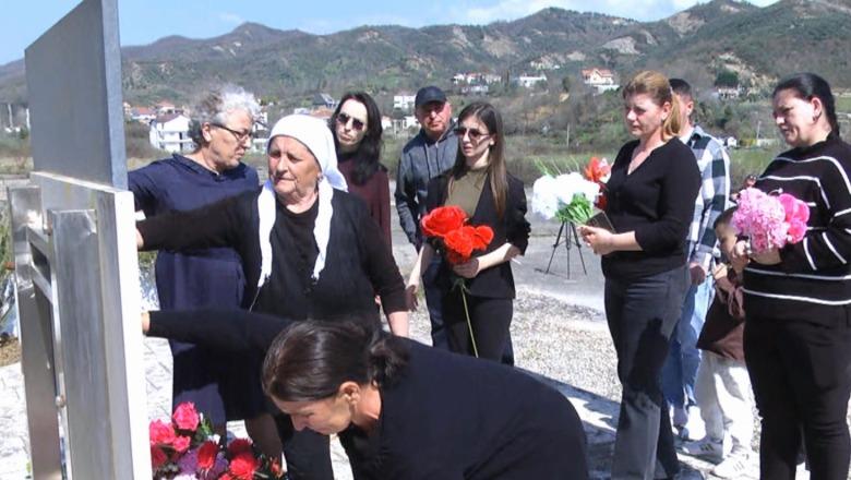 Gërdeci i pandëshkuar/ Nisin homazhet, familjarët e viktimave në 18-vjetorin e masakrës: Gjyqi i vonuar, Fatmir Mediu po favorizohet