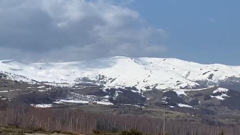 Reshje dëbore në Gurin e Mëngjesit në Kukës, pamja magjepsëse ‘zbardh’ pranverën