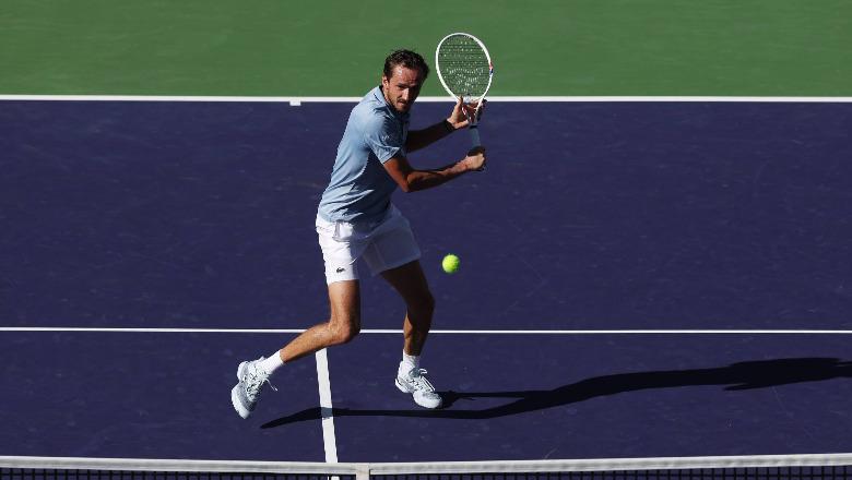 Indian Wells/ Super Medvedevi 'rrëzon' Carlos Alcarazin dhe siguron finalen kundër Jannik Sinner
