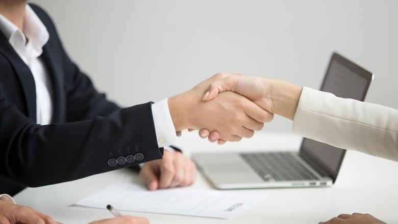 Ia vlen të bëhesh ushtarak! Profesionet që iu rritën më shumë pagat në 2025-ën