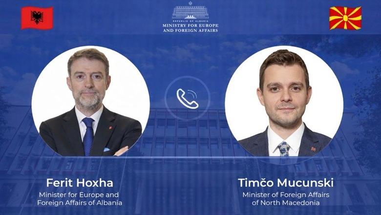 Hoxha telefonatë me homologun Mucunski: Integrimi i Shqipërisë dhe Maqedonisë së Veriut, me rëndësi strategjike për rajonin dhe BE-në