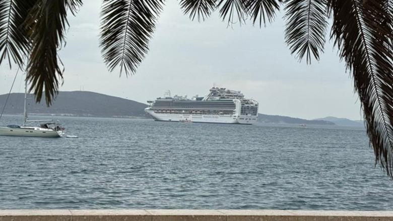 Nis sezoni i kroçerave në Sarandë, 'Sapphire Princess' sjell rreth 2600 turistë