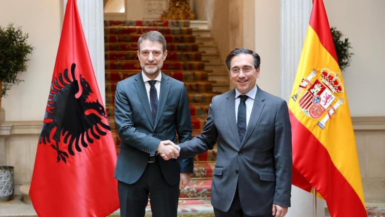 Hoxha vizitë zyrtare në Spanjë, pritet nga ministri i Jashtëm Albares: Rritje e partneritetit në tregti, turizëm, energji të qëndrueshme