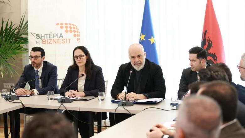 Çmimet, ministrja Ibrahimaj: Nuk ka luhatje në produktet e shportës