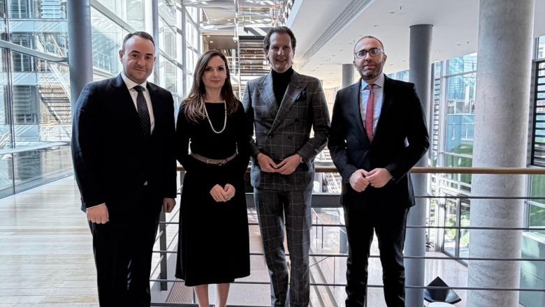 Bardhi, Tabaku dhe Balliu takim në Bundestagun gjerman me deputetin Olav Gutting: Diskutuam mbi faktorët që po bllokojnë progresin e Shqipërisë drejt BE-së