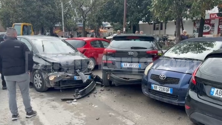 Aksident zinxhir në Vlorë, 6 makina përplasen në qendër të qytetit