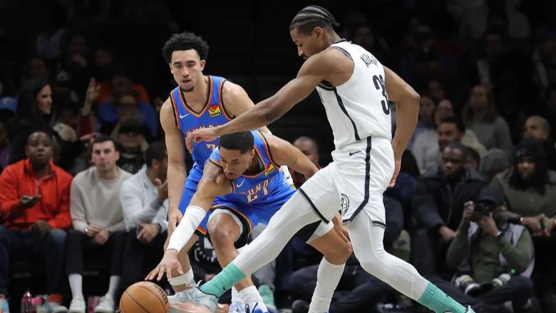 NBA/ Oklahoma dominon basketbollin amerikan, merr fitoren e dhjetë radhazi! LA Lakers mposht Houston, zhgënjejnë Golden State e Dallas