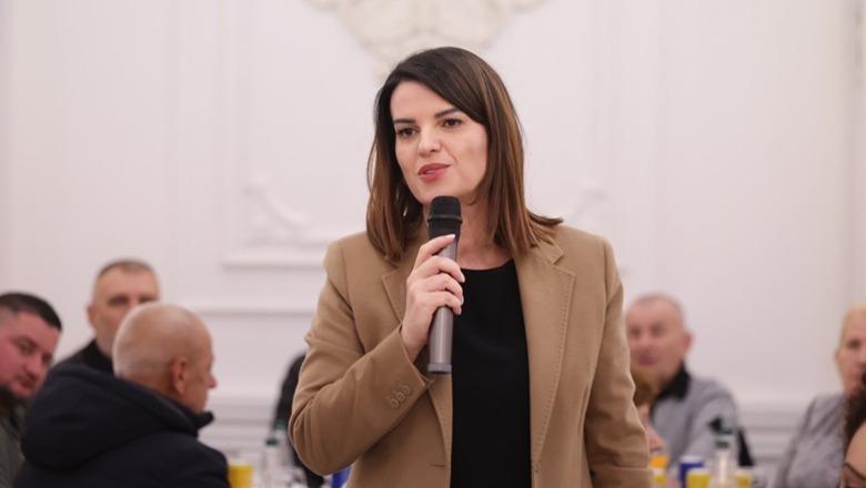 Albana Koçiu uron besimtarët myslimanë: Paqja e solidariteti i këtij rrugëtimi, të mbeten në çdo familje shqiptare