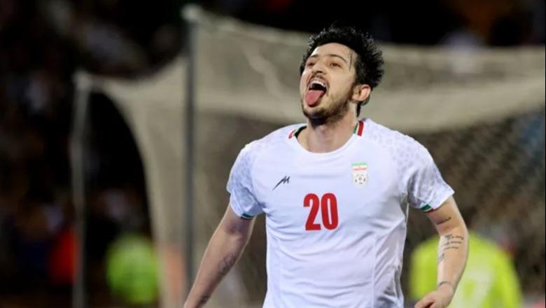 'Mungesë besnikërie ndaj shtetit', Irani përjashton për një foto sulmuesin kryesor para Kupës së Botës