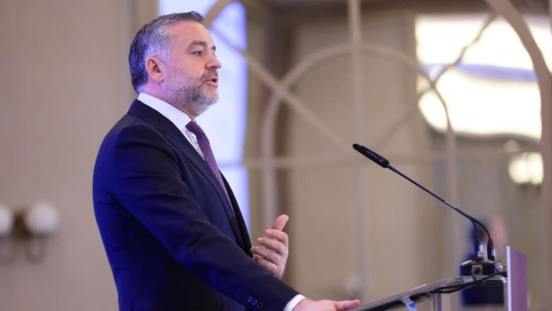 Asambleja e PS/ Klosi: Sot jemi më fitues se kurrë falë Edi Ramës! Diferenca mbi 300 mijë vota në 2025 me opozitën tregon se shqiptarët duan qeverisje serioze