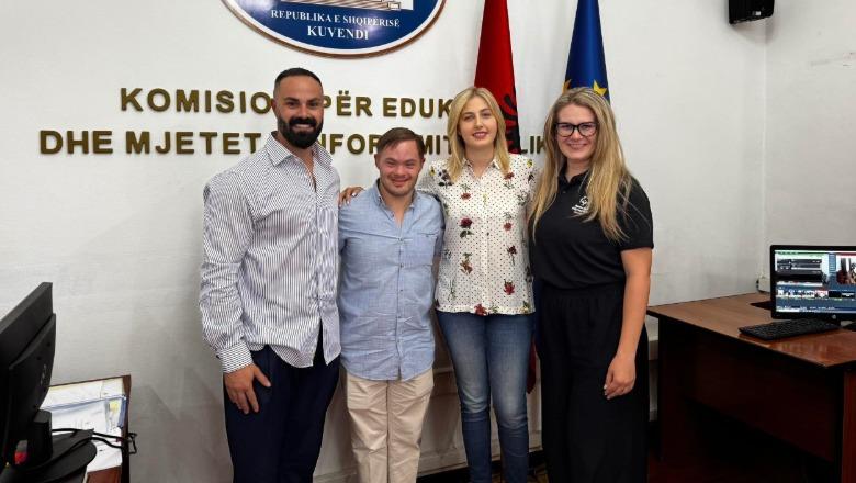 Dita Botërore e individëve me Sindromën Down, Ina Zhupa: Duhen politika konkrete për këtë kategori! Arsimi dhe punësimi janë çelësi i integrimit real të tyre!