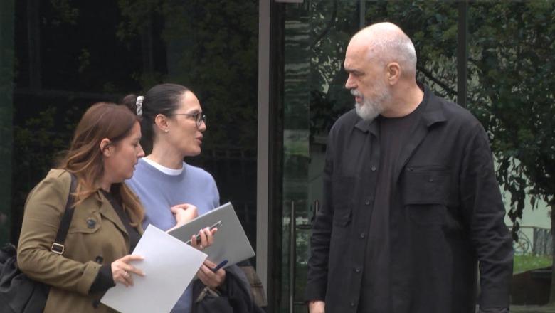 Pas ndryshimeve të shpallura në Asamble, Rama mbledh në selinë e PS Drejtuesit Politikë të qarqeve dhe deputetët socialistë të Tiranës