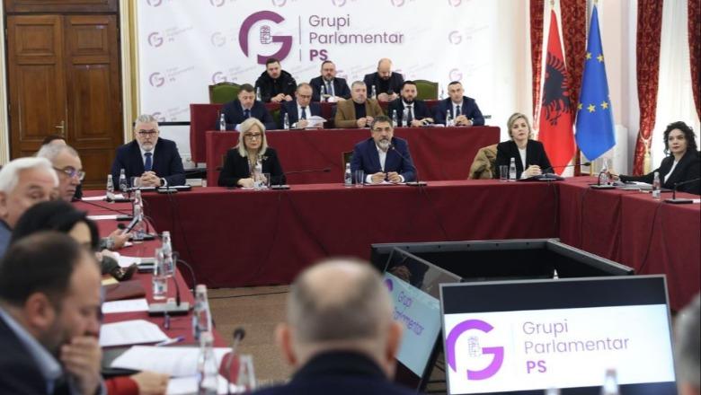 Axhenda/ Rama mbledh të shtunën grupin e PS në Pallatin e Brigadave, raportojnë 2 institucione! Ministrja Ismaili prezanton ‘Strategjinë e Komunikimit’