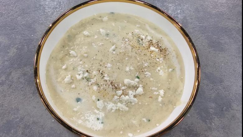 Supë me trahana, kos, vezë dhe djathë nga zonja Albana