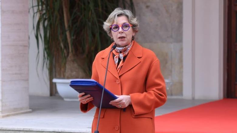 Ndryshime në Komisionin e Çmimit të Barnave, Sala: Askush të mos mbetet pa ilaçe, s’ka shtrenjtim! Pacientët pa analiza në QSUT? Zgjidhje brenda vitit