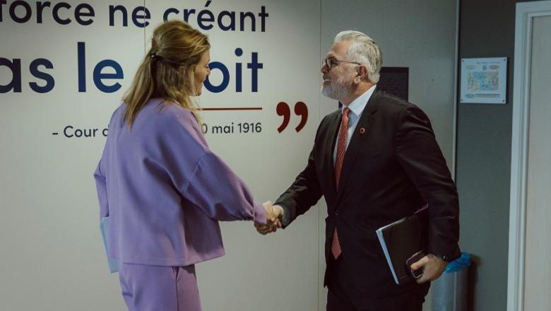 Toni Gogu takim në Bruksel me ministren belge të Drejtësisë: Shqipëria s’ka ‘plan B’, por vetëm rrugën drejt integrimit në BE