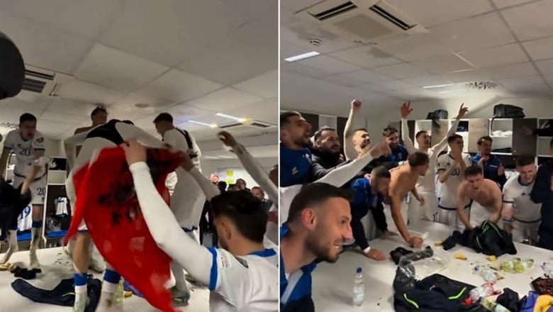 'Unë jam shqipe nga Kosova', me flamurin kuqezi futbollistët dardanë festojnë fitoren historike kundër Sllovakisë