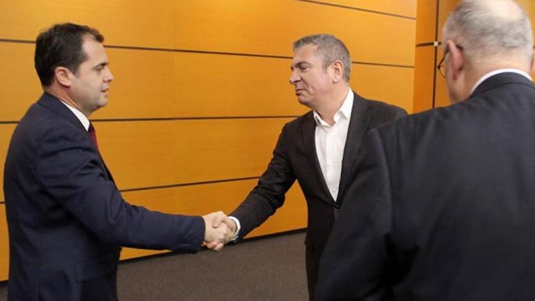 PS dhe PD në një 'mendje' për financimet e partive, projektligj të përbashkët nga Komisioni Reformes zgjedhore! Ja sa para mund të pranojnë subjektet politike dhe çfarë ndalohet