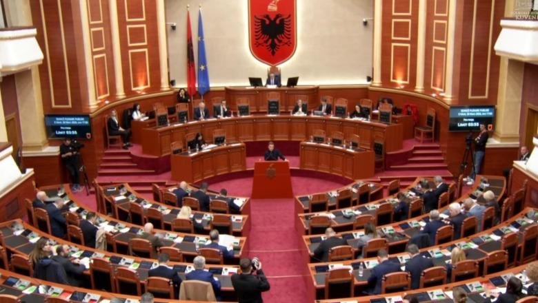 LIVE TV- Pas javës së gjelbër, deputetët rikthehen në Kuvend